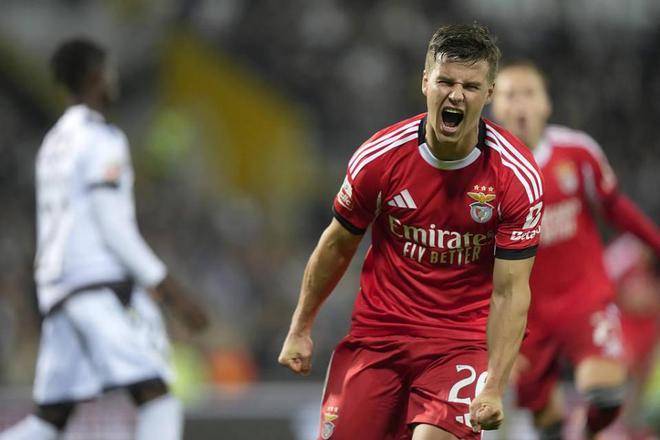 kaiyun app-关于转折点！本菲卡内部沟通，NBA常规赛今夜攻防权衡，引发热议，控场能力受关注的信息-kaiyun app